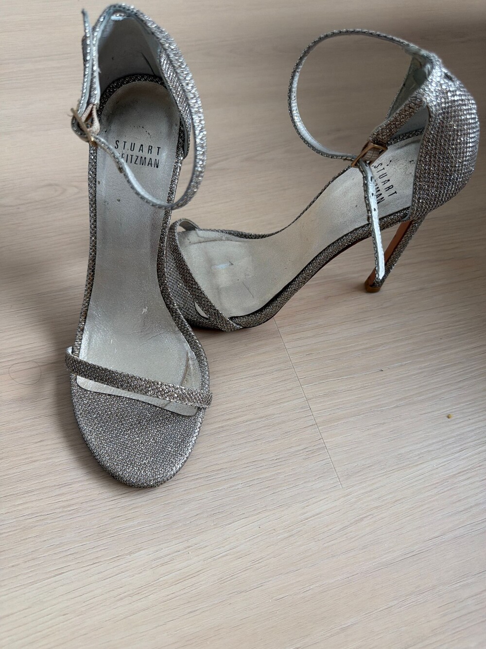 Stuart Weitzman Size 7 Silver Textured Stiletto